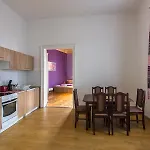 Queens Apartments
