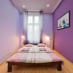 Queens Apartments