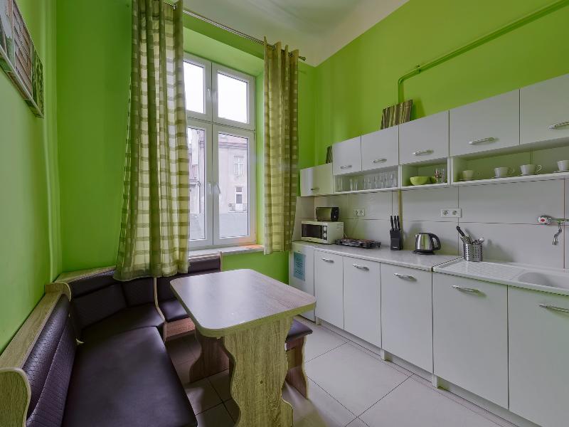 Queens Apartment *